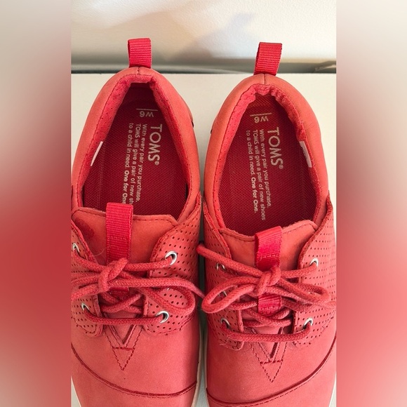 TOMS Del Rey Shoe , sz 6 - Picture 4 of 7